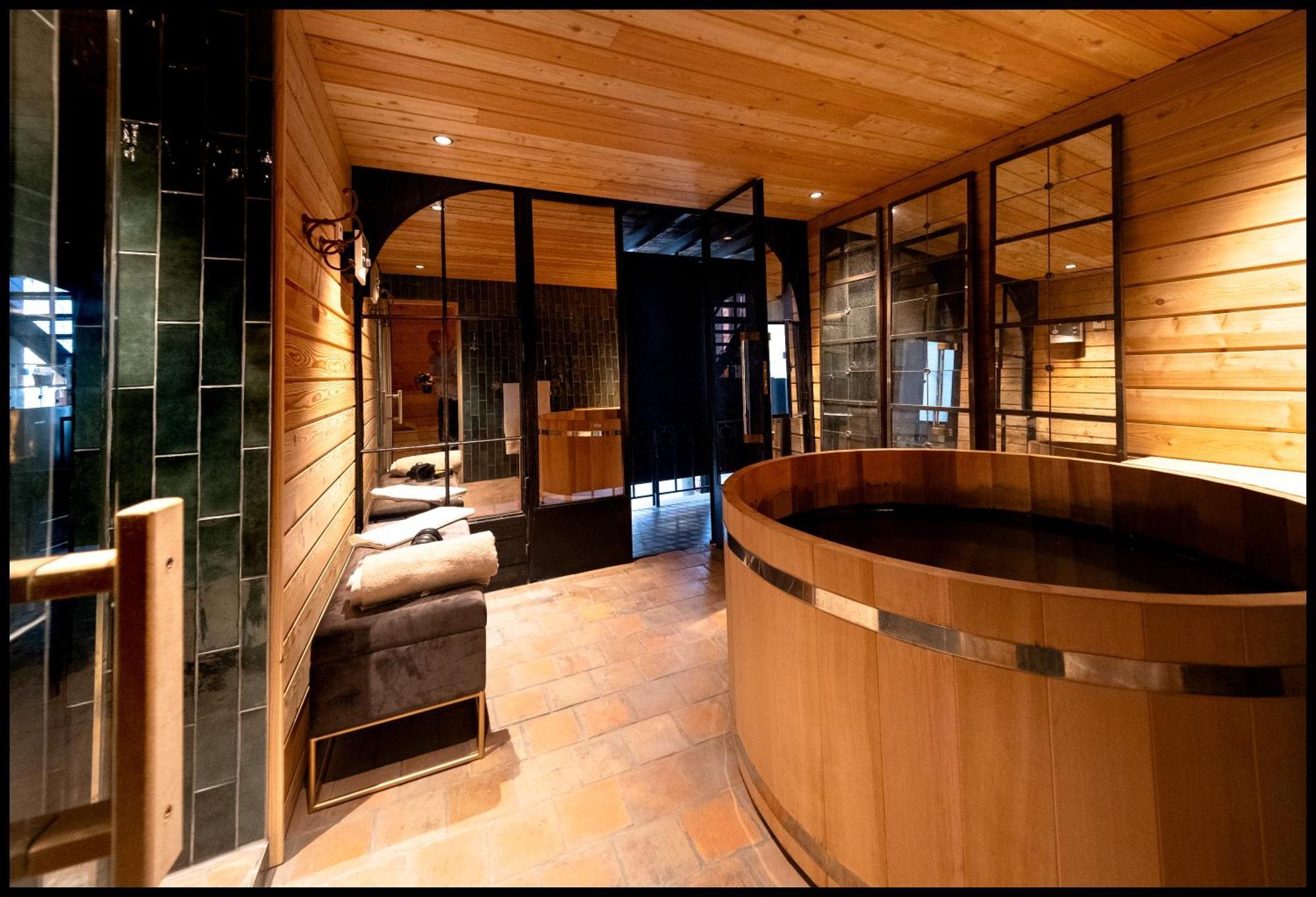 La Chapelle Du Carmel - Centre Ville - 340 M2 - Spa - Cinema - Parking - Reims Zewnętrze zdjęcie